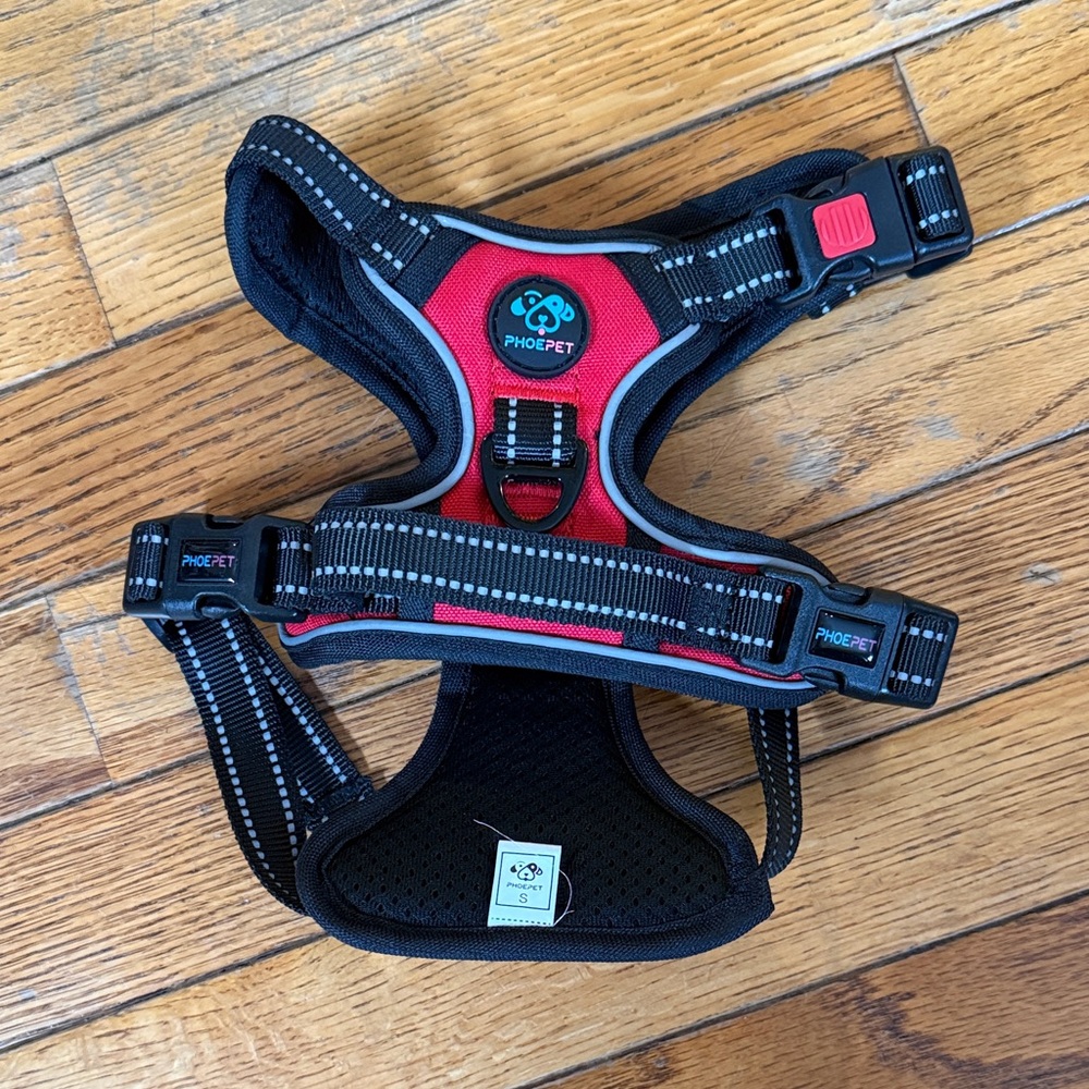 Phoepet Red and Black Dog Harness size small